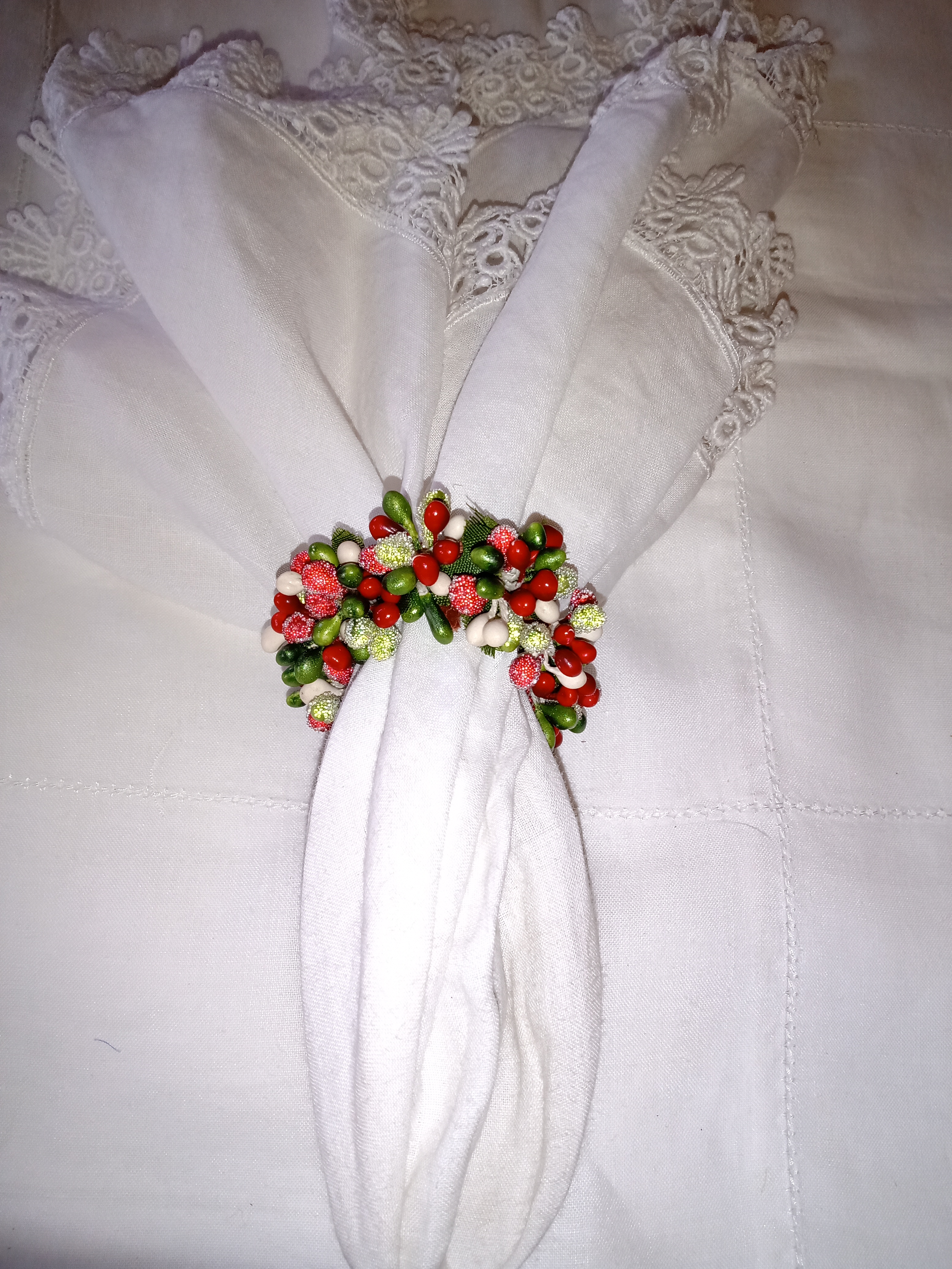 PORTA GUARDANAPOS GUIRLANDA VERDE E BRANCA